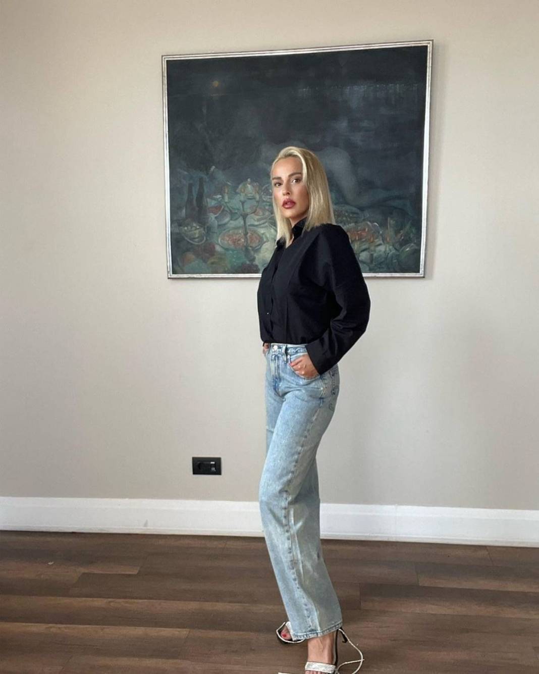 Helin Avşar'ı gören tanıyamıyor! Hülya Avşar'ın kız kardeşi estetikle bambaşka biri oldu, 'estetik değil yüz nakli' 5